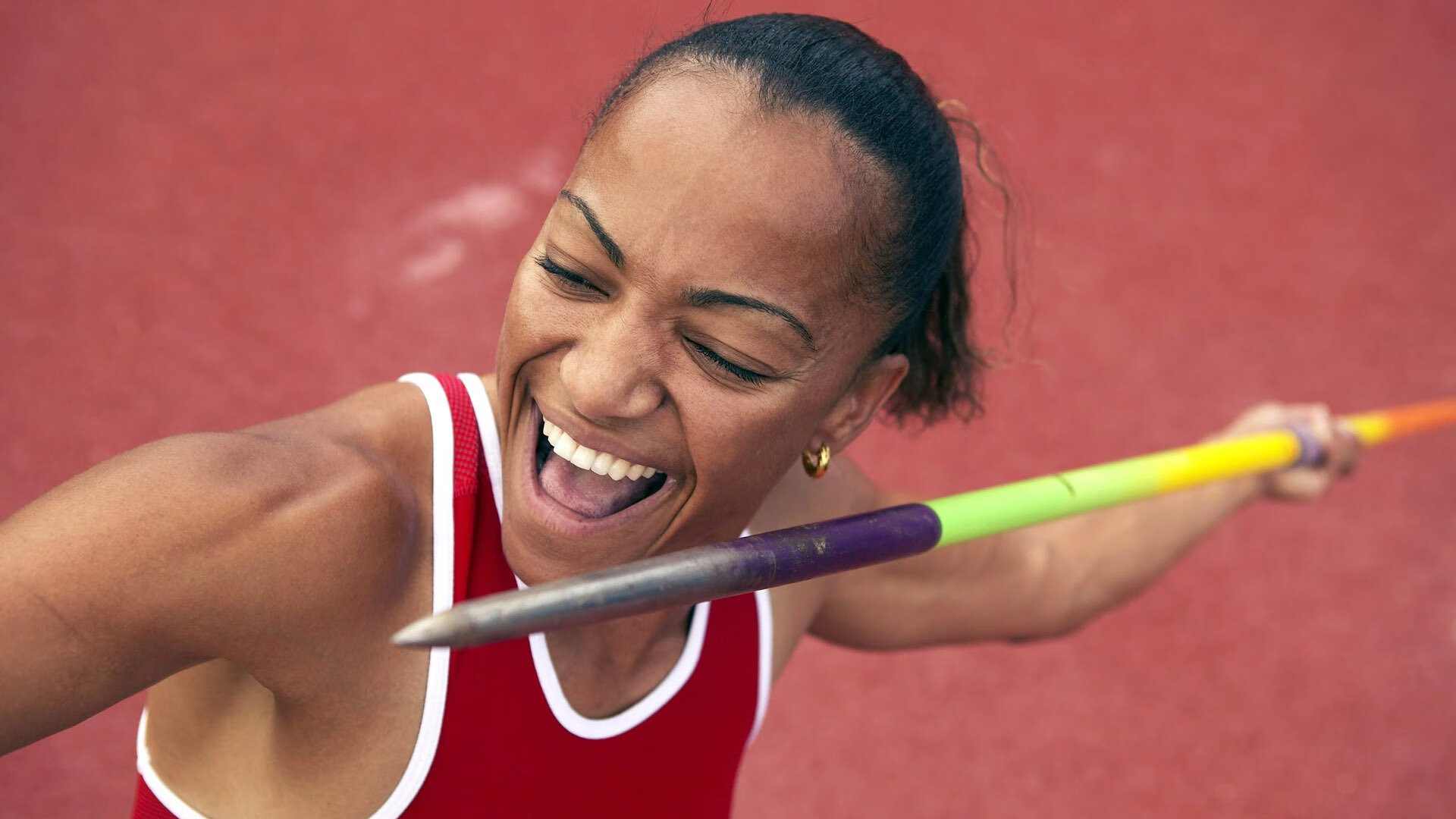 足球多语言解说团队服务外籍观众需求，英文足球解说常用词汇